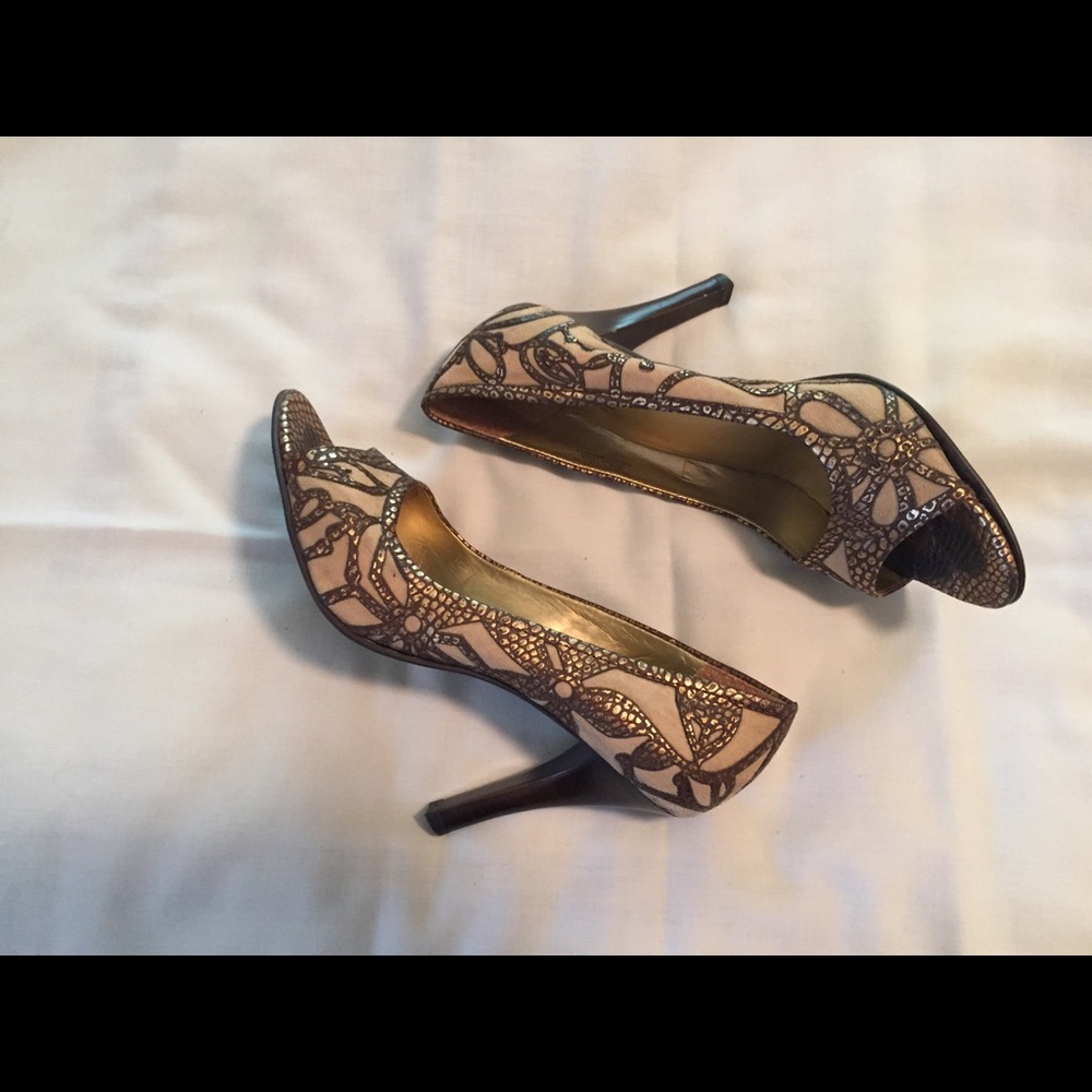 Carlos Santana High Heels